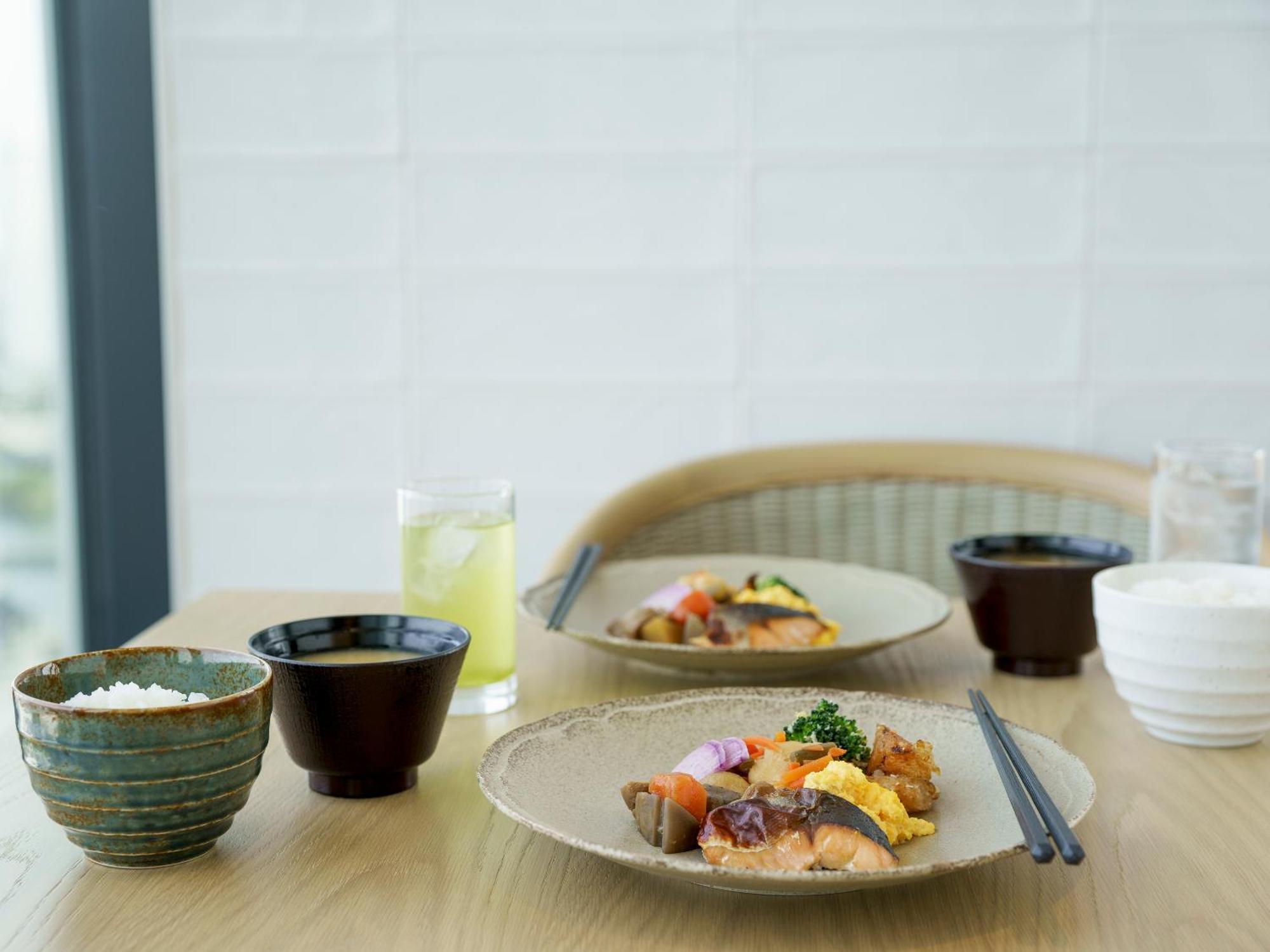 Mitsui Garden Hotel Yokohama Minatomirai Premier Eksteriør billede A Japanese meal