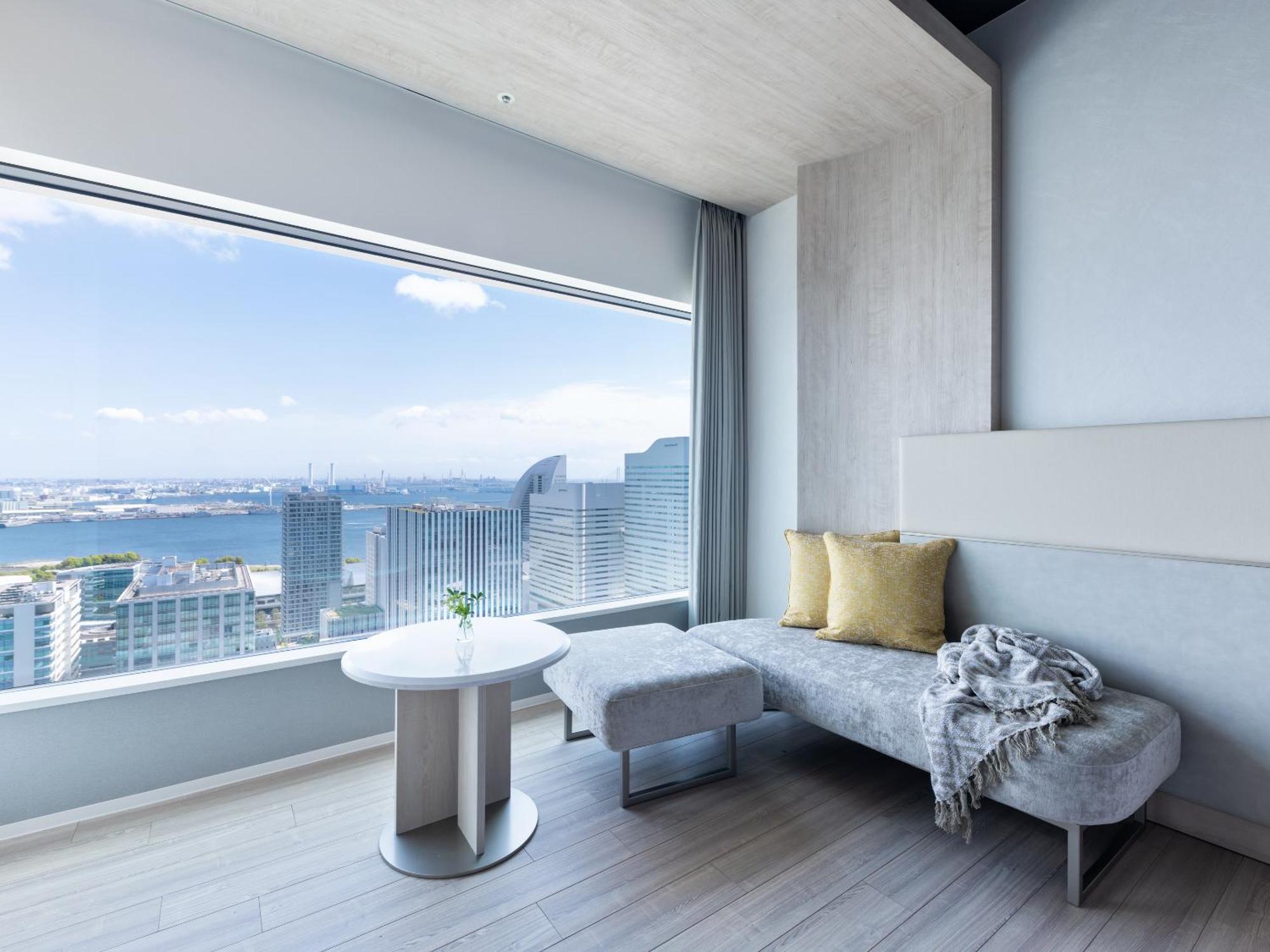 Mitsui Garden Hotel Yokohama Minatomirai Premier Eksteriør billede A room at the hotel