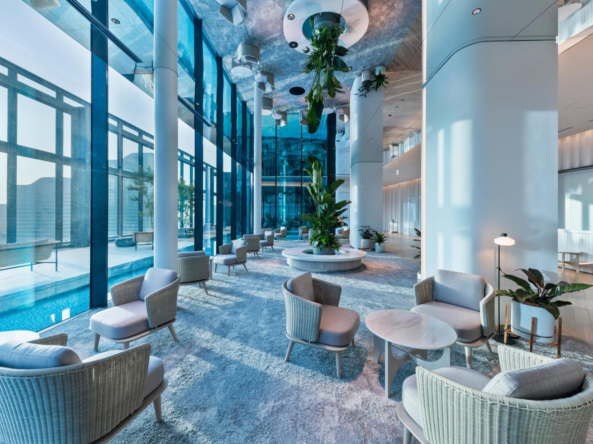 Mitsui Garden Hotel Yokohama Minatomirai Premier Eksteriør billede The lobby of the hotel